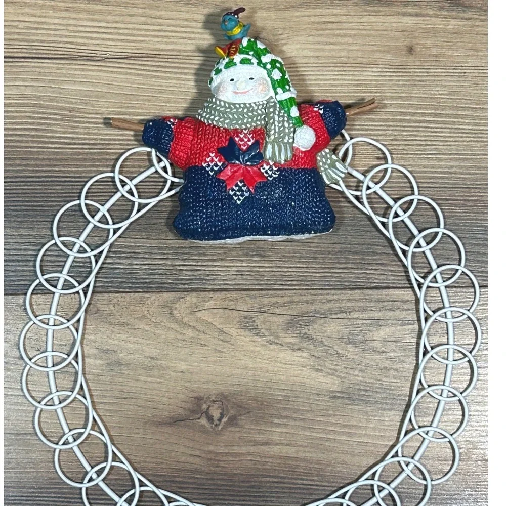 Snowman Wreath Card Holder Hanger 1999 Christmas Decor Metal Rings VTG Silvestri